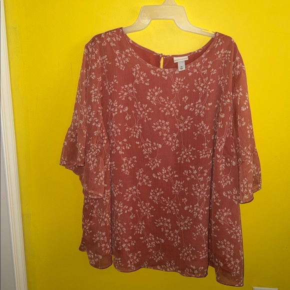 Ava & Viv Tops - 🩵Ava & Viv Floral Blouse